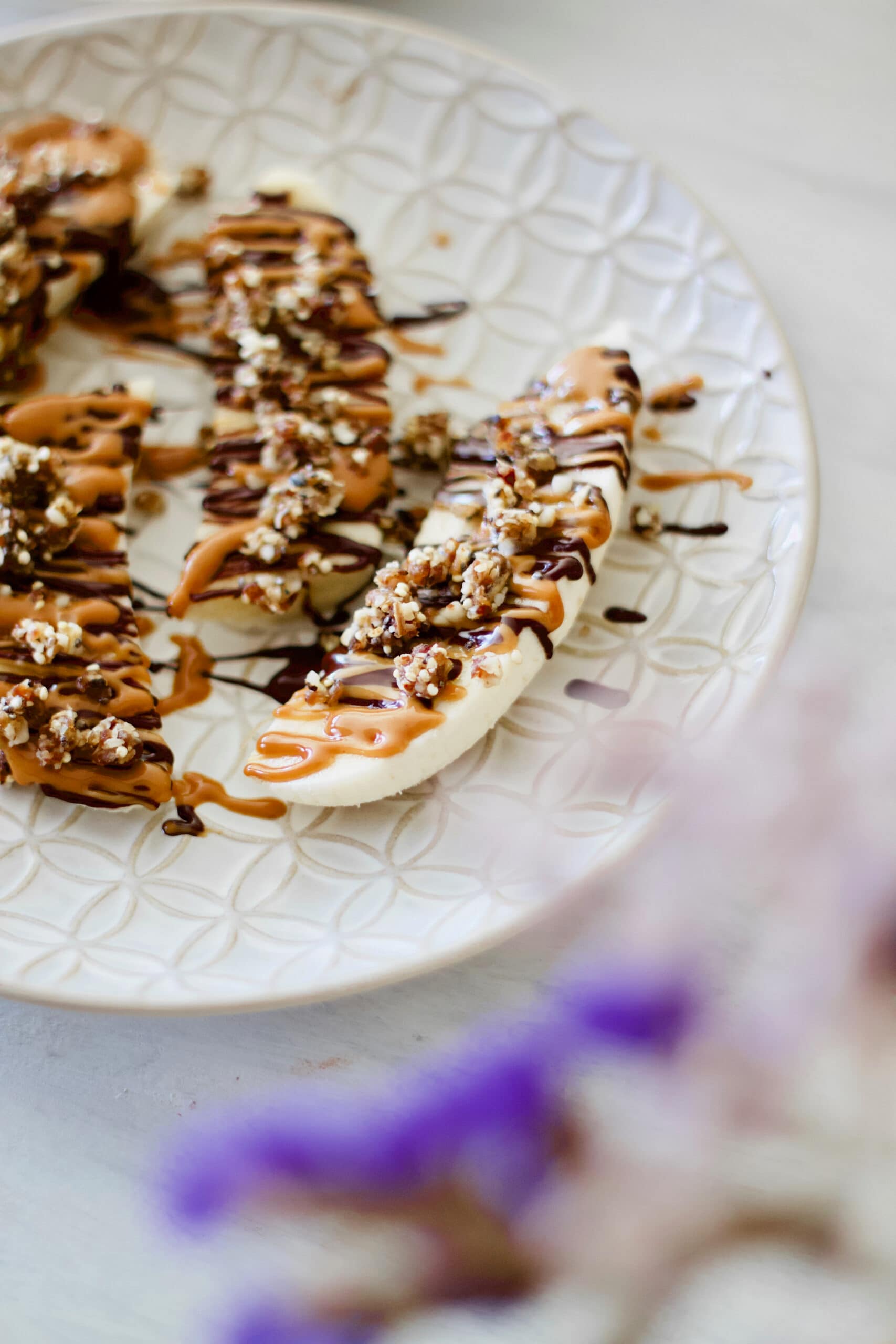 healthy-peanut butter-chocolate-banana-boats-snack-saudável-manteiga de amendoim-lanche-1