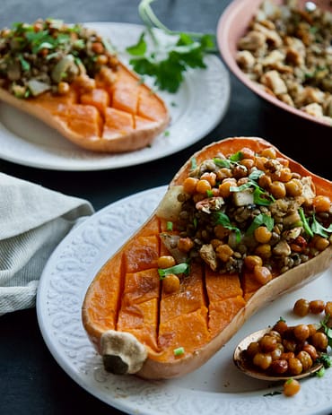 mushroom-lentil-harvest-stuffed-butternut-squash-with-balsamic-teriaky-mushroom-and-lentils-filling-abóbora-recheada-lentilhas-cogumelos-vegan-4