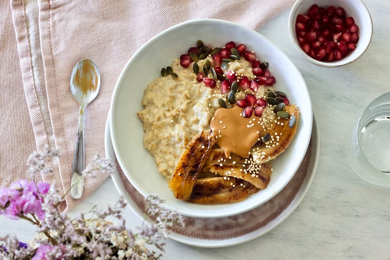 healthy-vegan-breakfast-caramelized-Banana-Oatmeal-saudável-aveia-banana-caramelizada-5