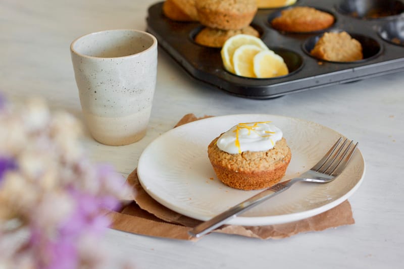 healthy-vegan-dessert-lemon-oatmeal-muffins-sobremesa-saudável-queques-limão-aveia-1